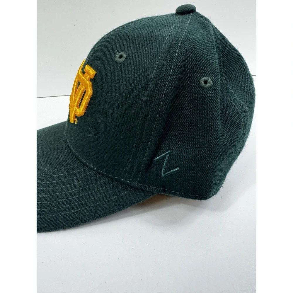 Notre Dame Fighting Irish Embroider Logo Fitted Black Zephyr Hat Cap Navy Size 7